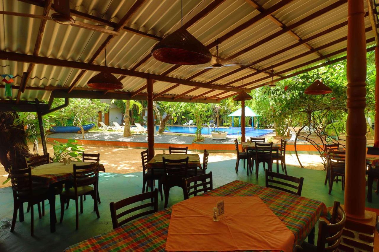 Hotel Susantha Garden Bentota Exterior photo