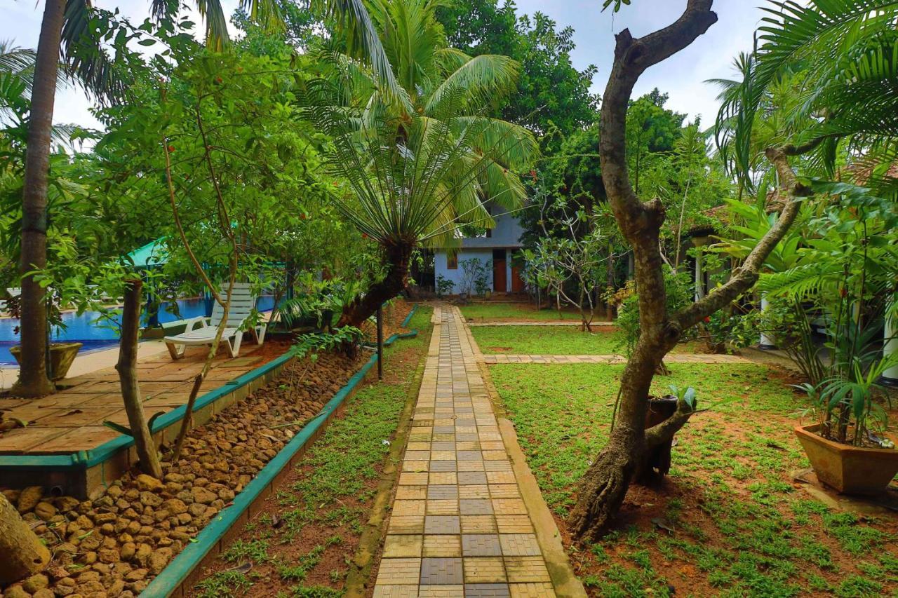 Hotel Susantha Garden Bentota Exterior photo