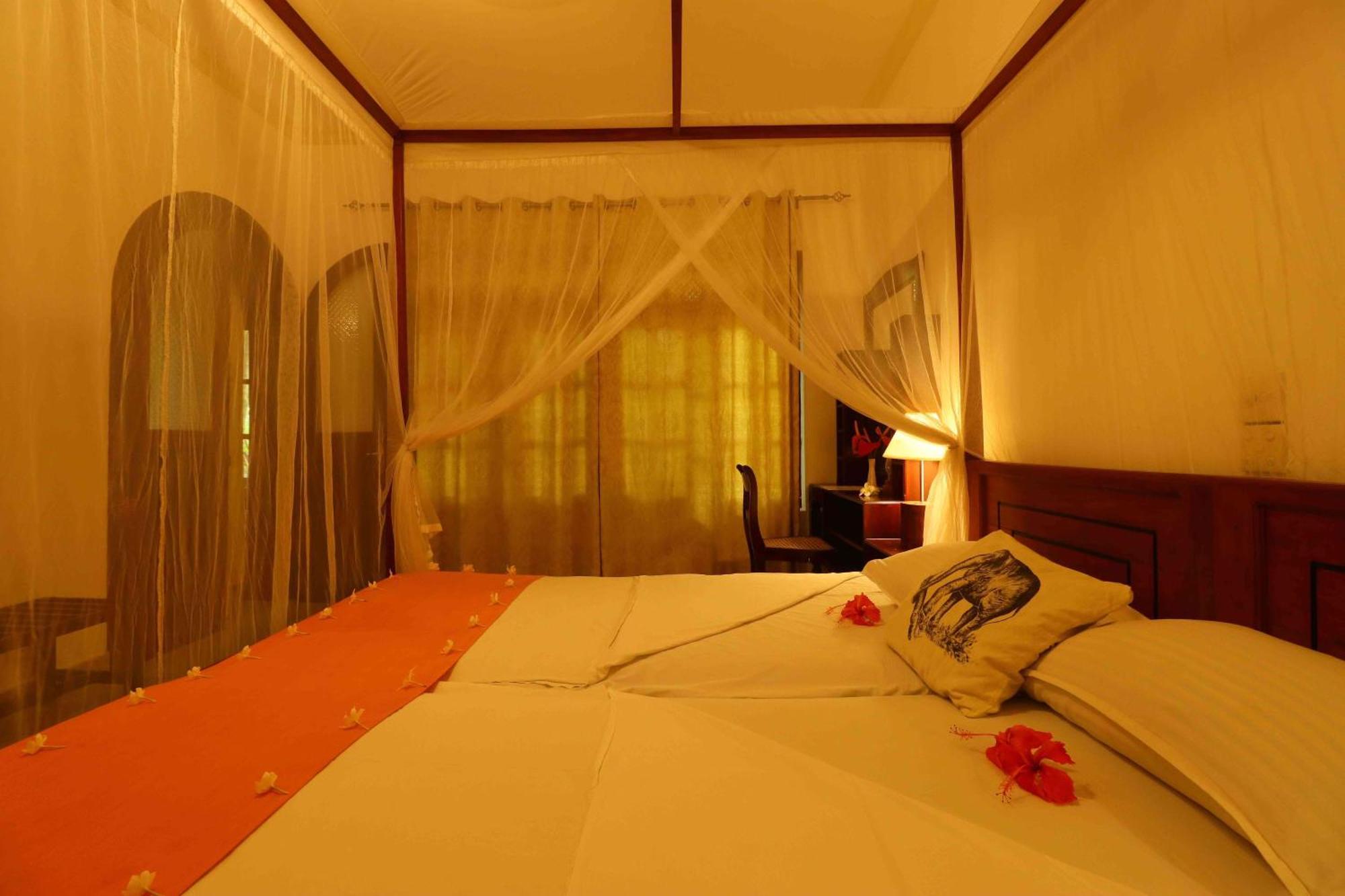 Hotel Susantha Garden Bentota Exterior photo
